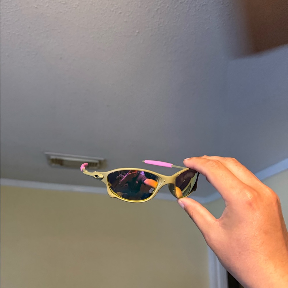 Sporty Olive Sunglasses with Pink Accents Oakley Oakleys